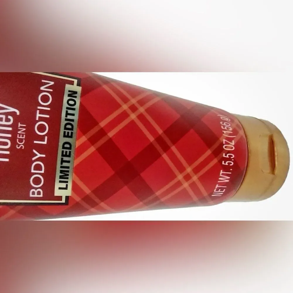 🛍️ (Lot 2) SPARKLING CIDER & HONEY HAND & BODY LOTION 5.5 Oz Each🔥